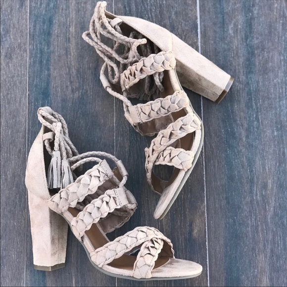 NIB Braided Tassel Chunky Heel Boho Sandal - Picture 8 of 8